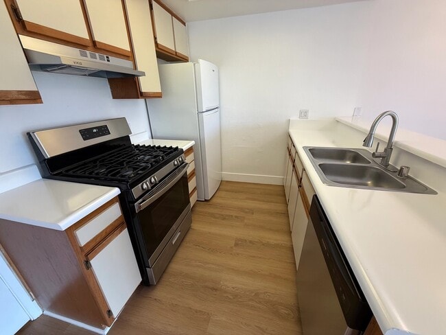 Photo - 1321 N Vista St Unidad 305
