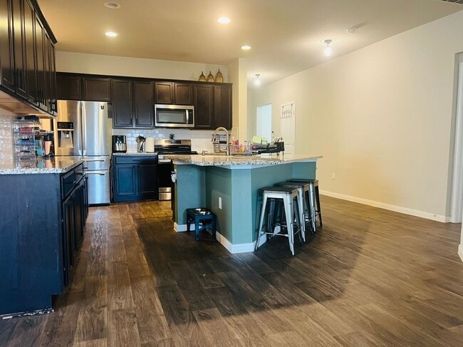 105 Harlan Dr