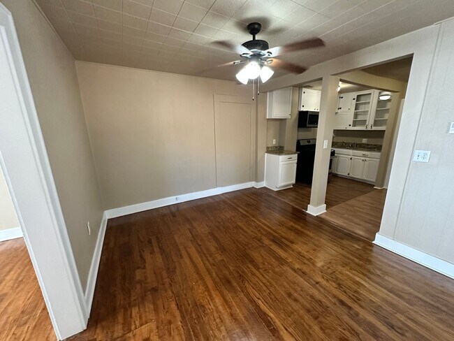 Photo - Updated 2 bed 1 bath duplex in N OKC