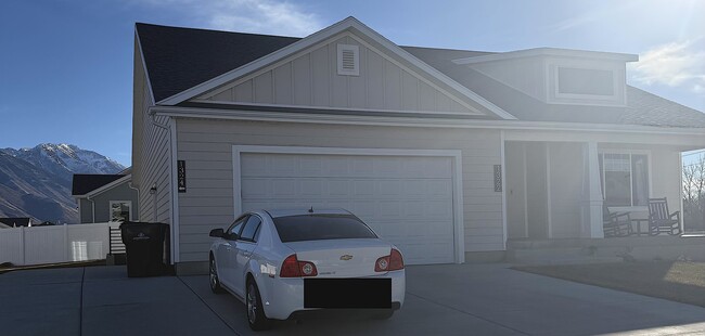 Outside House - 1322 E 750 S Unit 1324