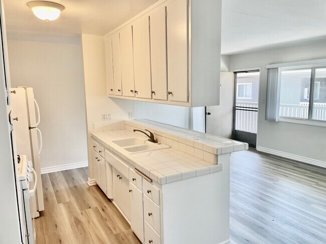 Kitchen - 1236 Manhattan Beach Blvd Unit Apt A