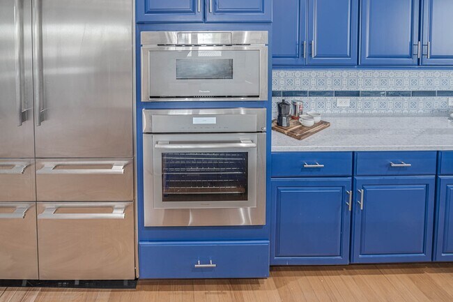 Photo - 4701 Inker St