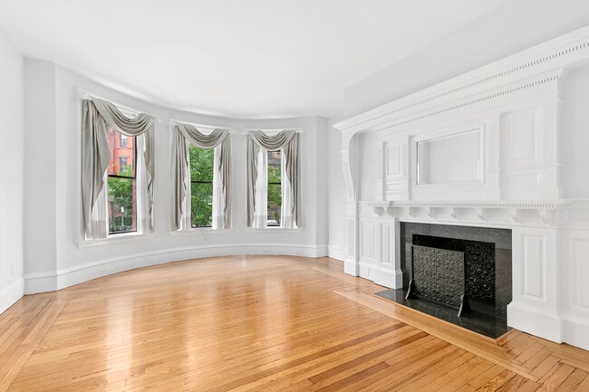 Building Photo - 403 Marlborough St Unit 4