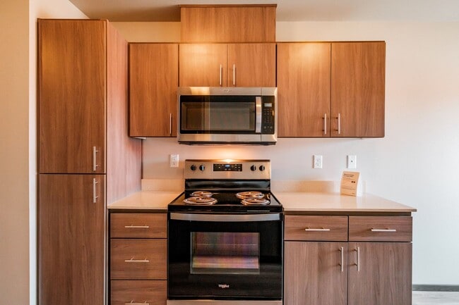 4 Corners Apartments