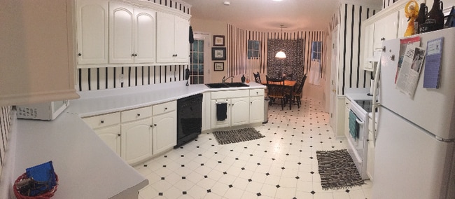 Photo - 317 Farmington Dr