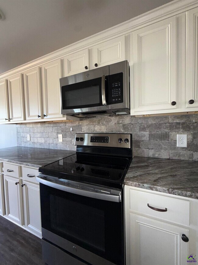 Photo - 150 Worchester Cir