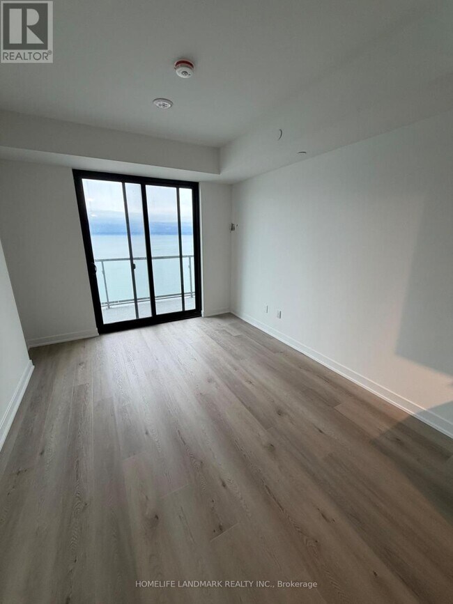 Photo - 2075 Lakeshore Rd. Unit 2005