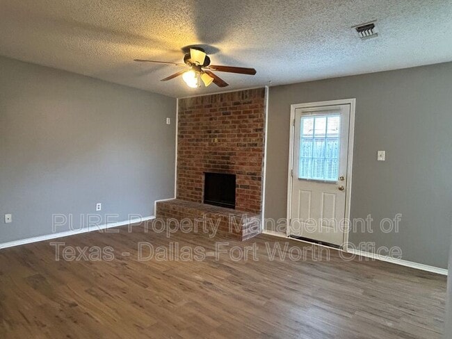 Photo - 731 Bluebonnet Dr