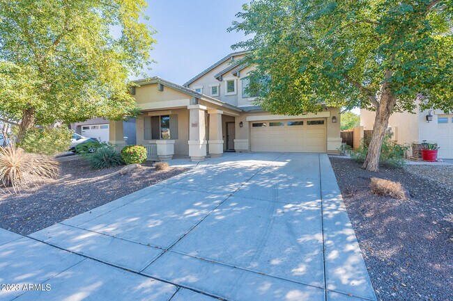 Photo - 2943 E Quiet Hollow Ln