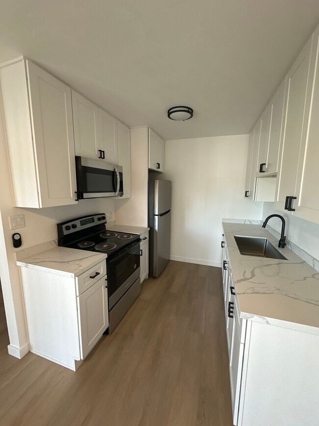 Photo - Serra Grove Apartments