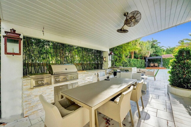 Photo - 614 Poinciana Dr