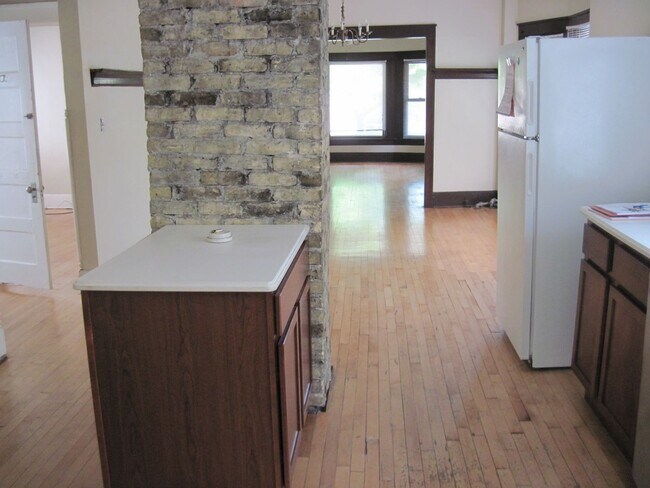 Photo - 2417 N Cramer St Unit Lower