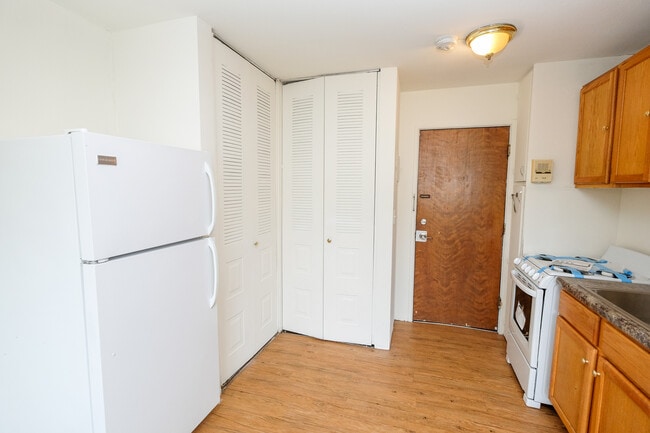 Garfield Ave Apartments | 2323