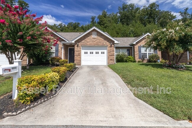 Building Photo - 3211 Misty Hill Way Rental