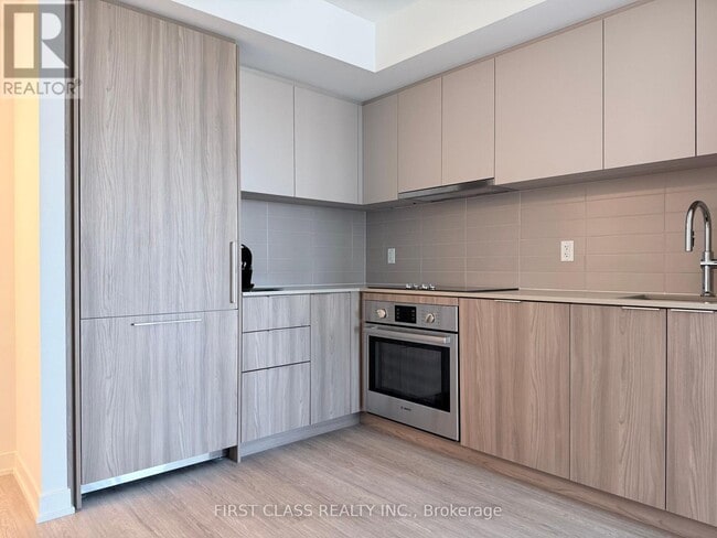 Photo - 15 David Salomon Drive Unit 1605