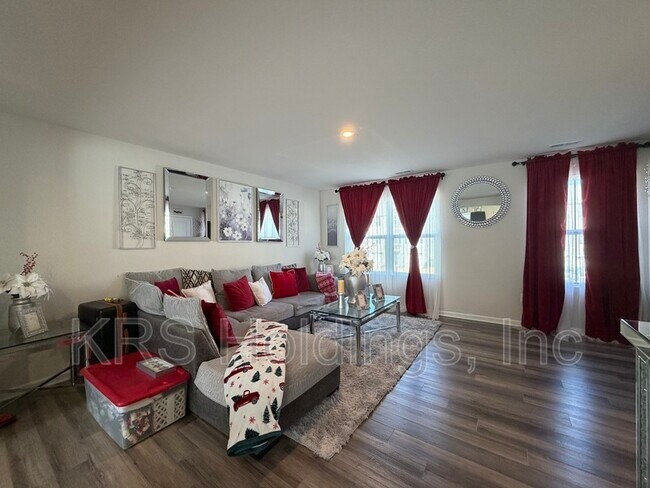 Photo - 35 Cecelia Way