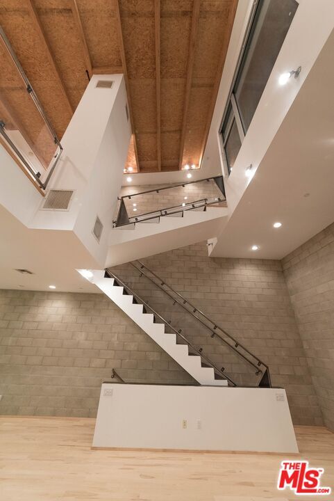 Photo - 717 Highland Ave Unit 7