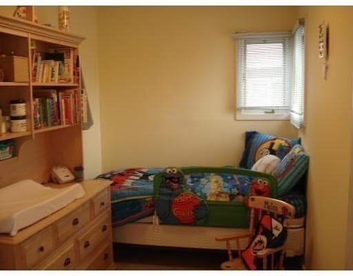 Photo - 43 Fresh Pond Pl Unit 43