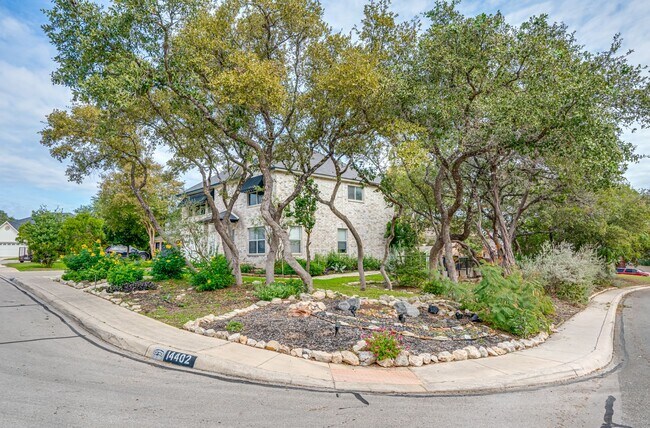 Photo - Recently Rehabbed Spacious Two Story in Convenient and Popular Huntington Place