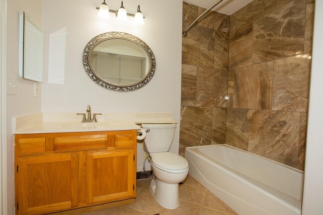Photo - 3207 E Heatherock Cir