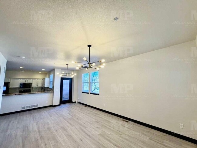 Photo - 3809 Rock Creek Dr