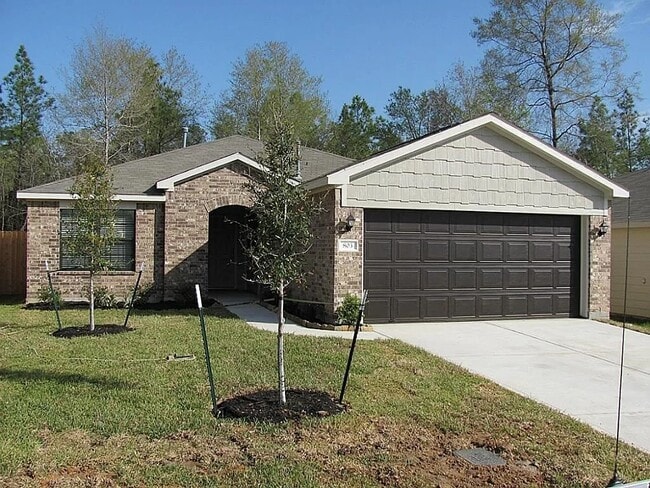 Building Photo - 803 Lovebug Ln
