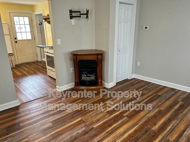 Photo - 2312 Poplar St