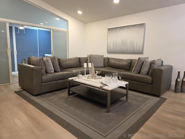 Photo - 11313 Ola Ave