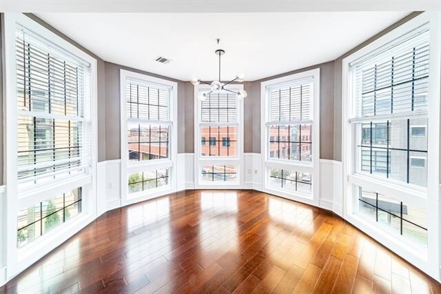 Building Photo - 830 Monroe St Unit 4J