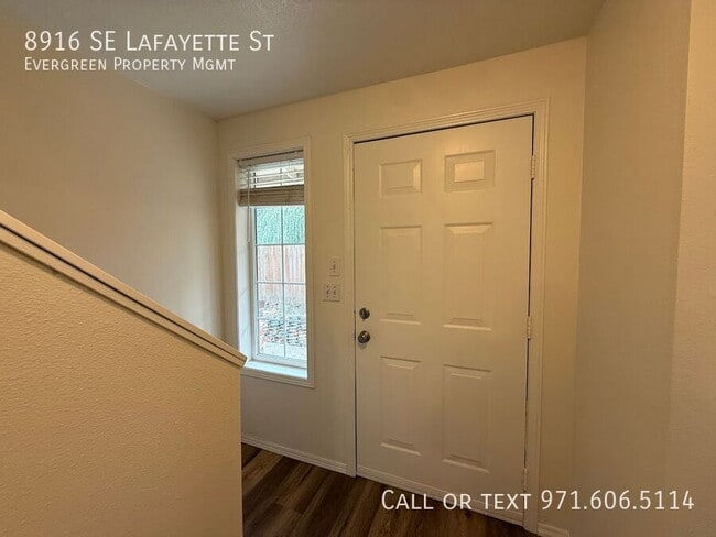 Photo - 8916 SE Lafayette St