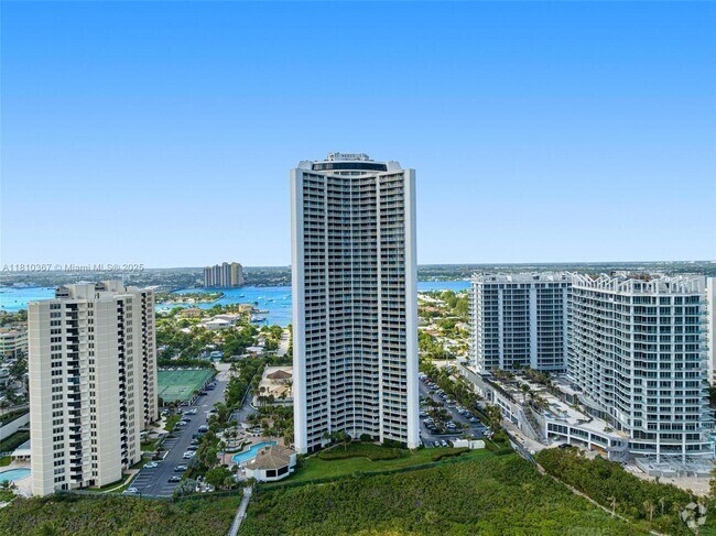 Building Photo - 3000 N Ocean Dr Unit 34D Rental