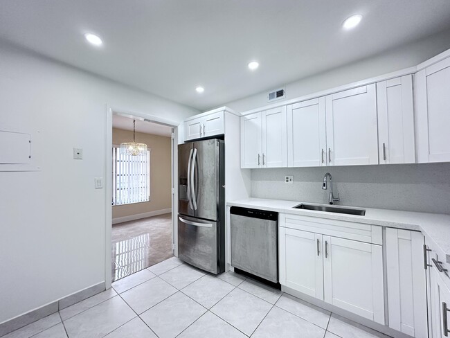 Photo - 10777 W Sample Rd Unit 714