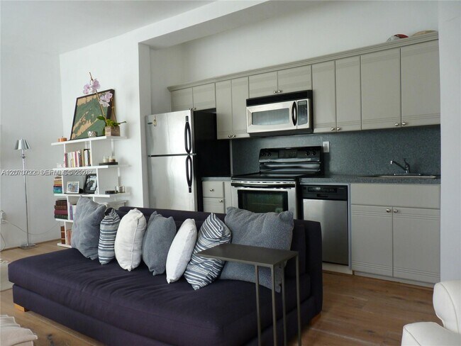 Photo - 820 Euclid Ave Unit 204