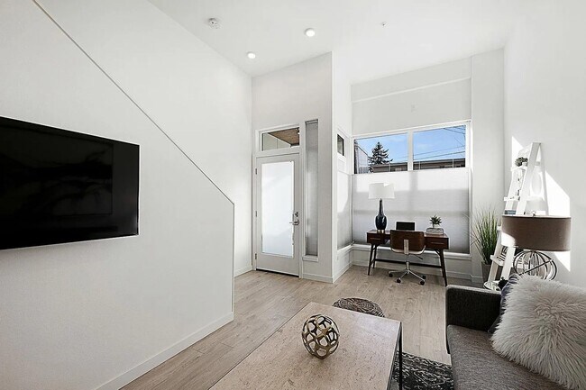 Photo - Ballard Townhouse 2bd/2ba, AC, Garage Parking