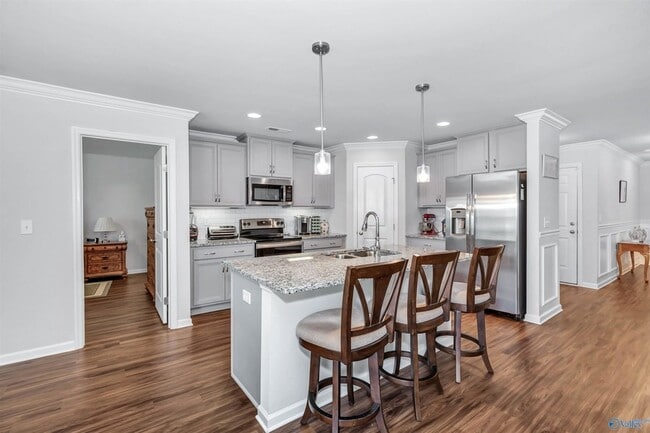 Building Photo - 113 Cedar Elm Wy Rental