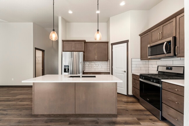 Kitchen - Thayer Cottages