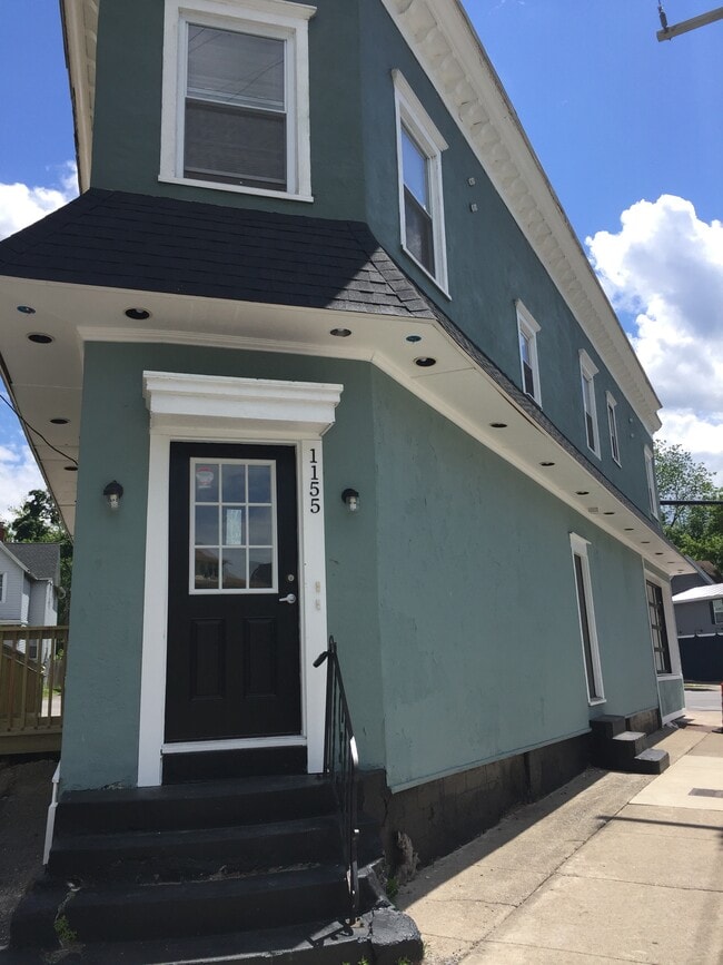 1155 S Plymouth Ave Unidad 1