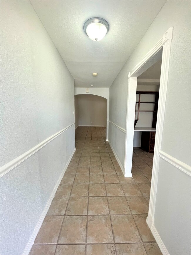 Photo - 131 Dennis Dr