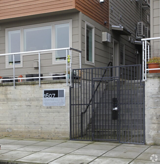 1607 Apartments
