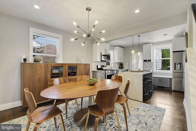 Building Photo - Newly Renovated Single Family home with Off Street Parking