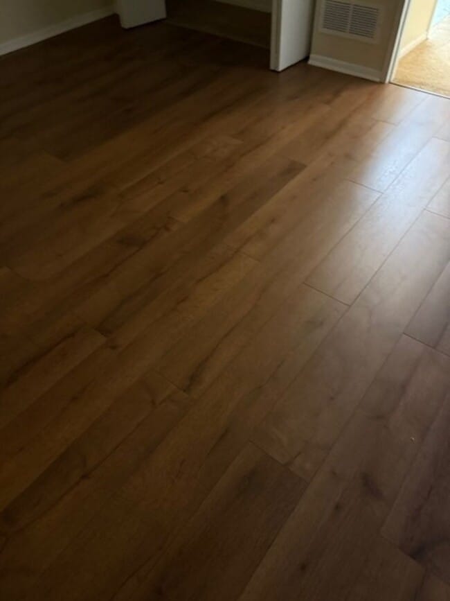 Photo - 604 Stony Way