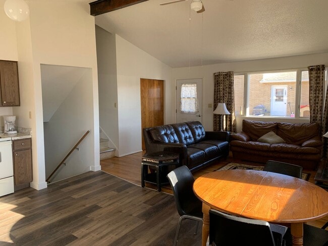 Photo - Northwestern DuPlex