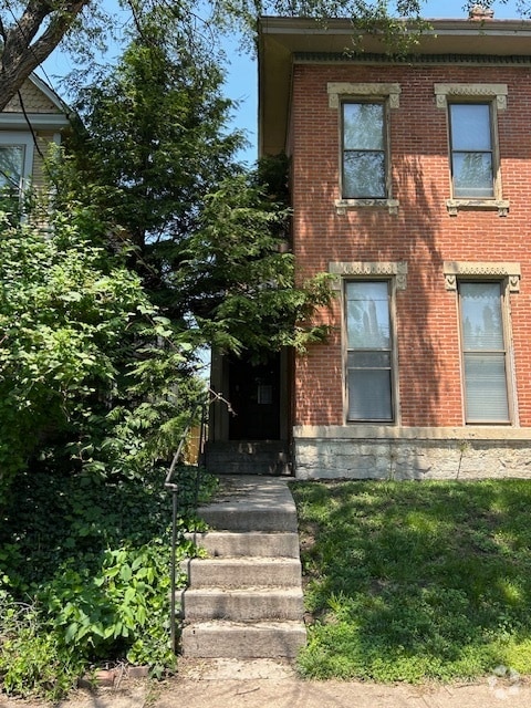 Building Photo - 100 W 1st Ave Rental