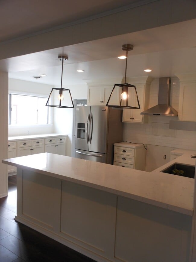Photo - Charming Home near LMU