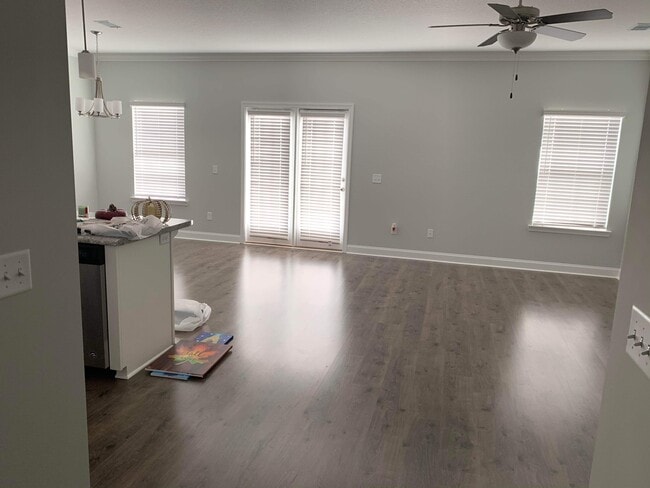 Photo - 117 Brasher Dr