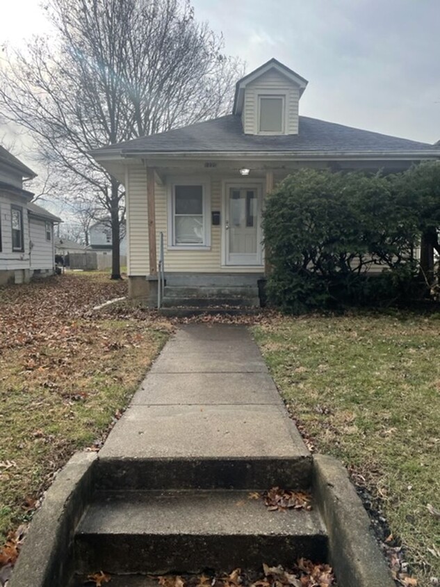 Photo - 1220 Calumet Ave 2BR/1BA (Middletown)