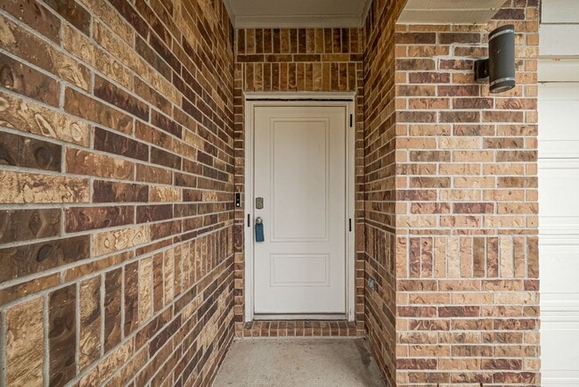 Photo - 1010 Curly Angora Ct