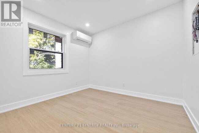 Photo - 598 Kirkwood Ave Unité 4