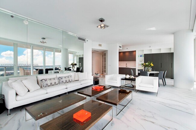 Photo - 100 South Pointe Dr Unit 3701