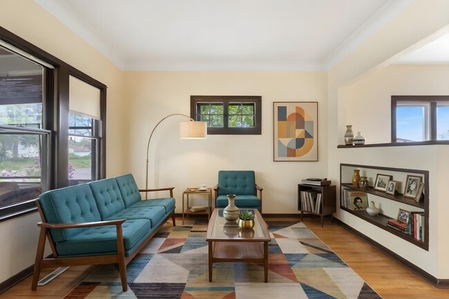 Puesta en escena virtual - 1053 Westminster St